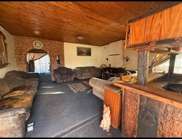 3 BEDROOM HOUSE FOR SALE IN VANDERBIJLPARK CE 2